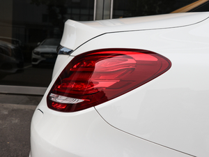 2017��C 350 eL �������^