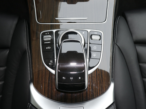 2017��C 350 eL �п؅^