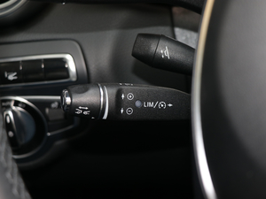 2017��C 350 eL �п؅^