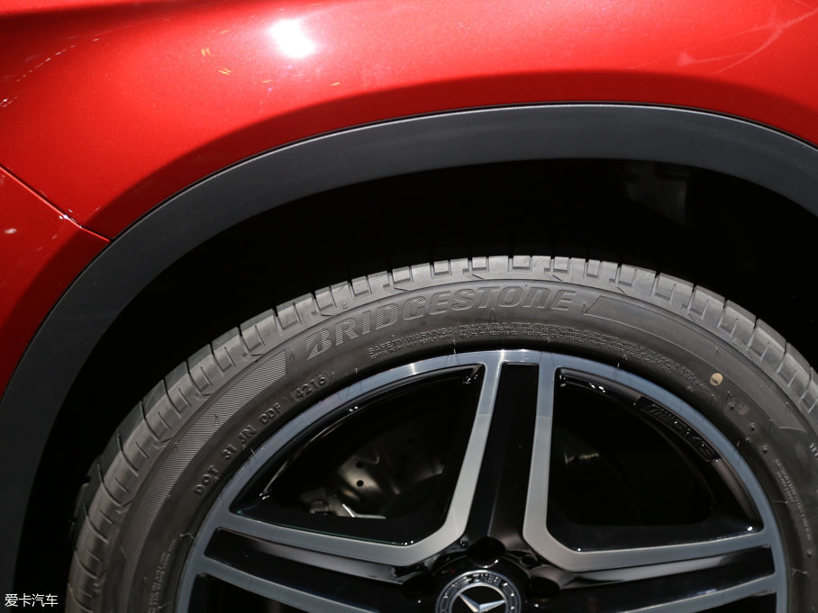 2017YGLA GLA 260 4MATIC \