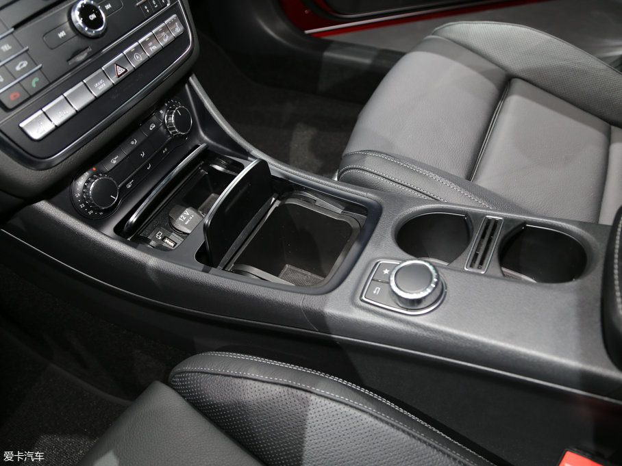 2017YGLA GLA 260 4MATIC \