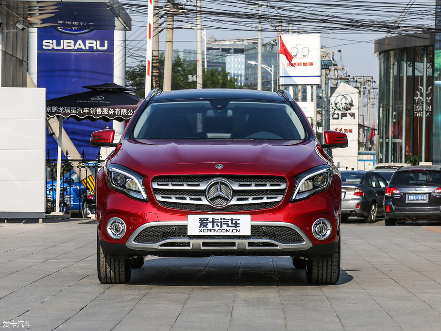 2017YGLA GLA 220 4MATIC r(sh)