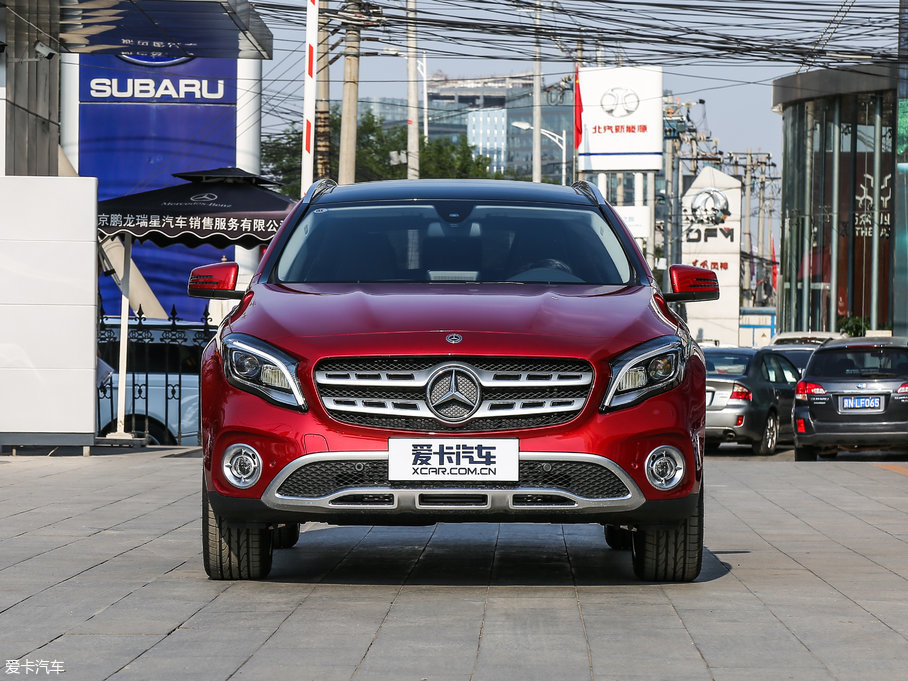 2017YGLA GLA 220 4MATIC r(sh)