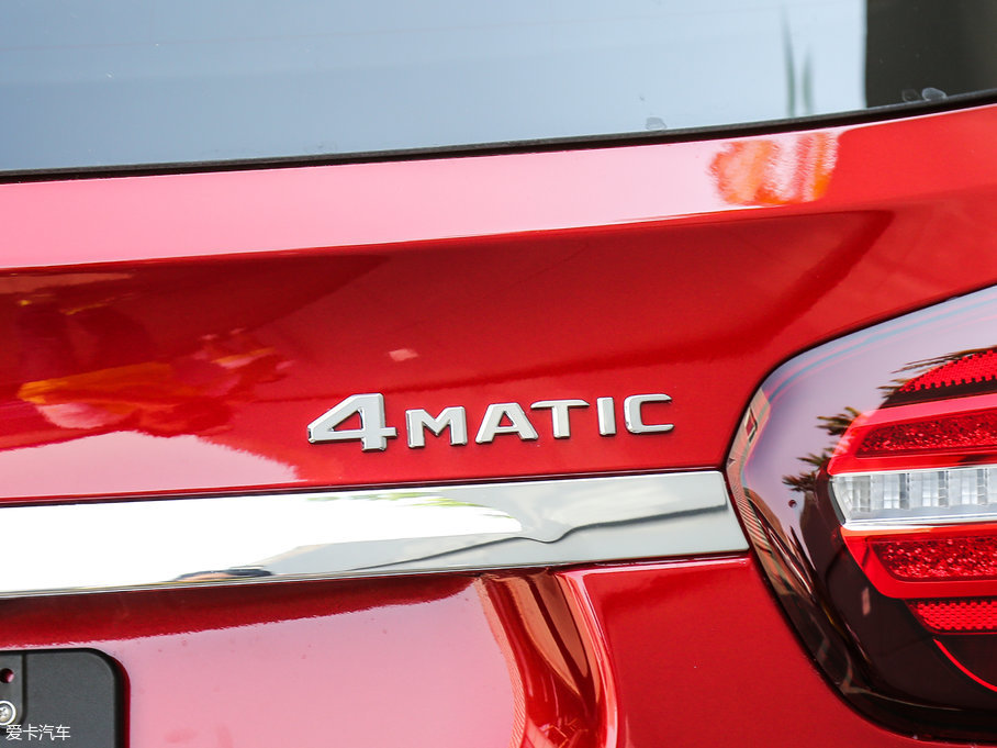 2017YGLA GLA 220 4MATIC r