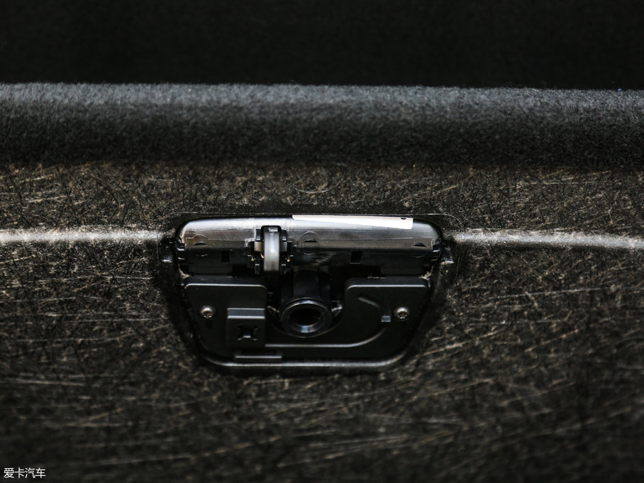 2017YGLA GLA 220 4MATIC r(sh)