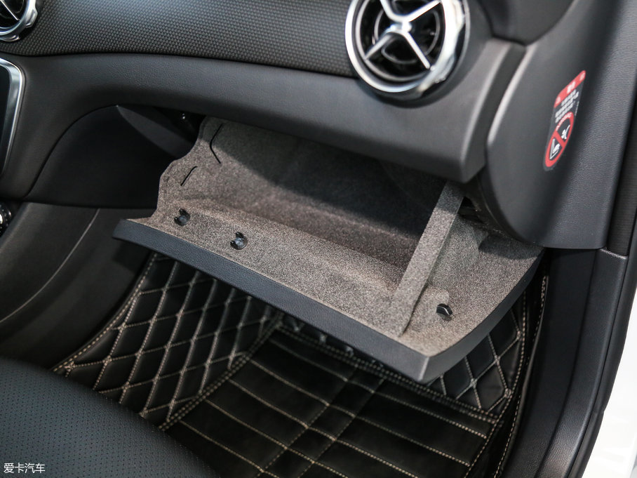 2017YGLA GLA 200 r