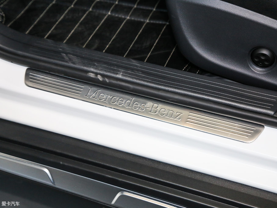 2017YGLA GLA 200 r