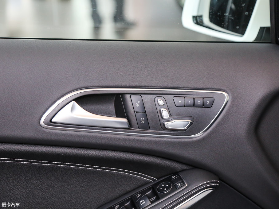 2017YGLA GLA 200 r