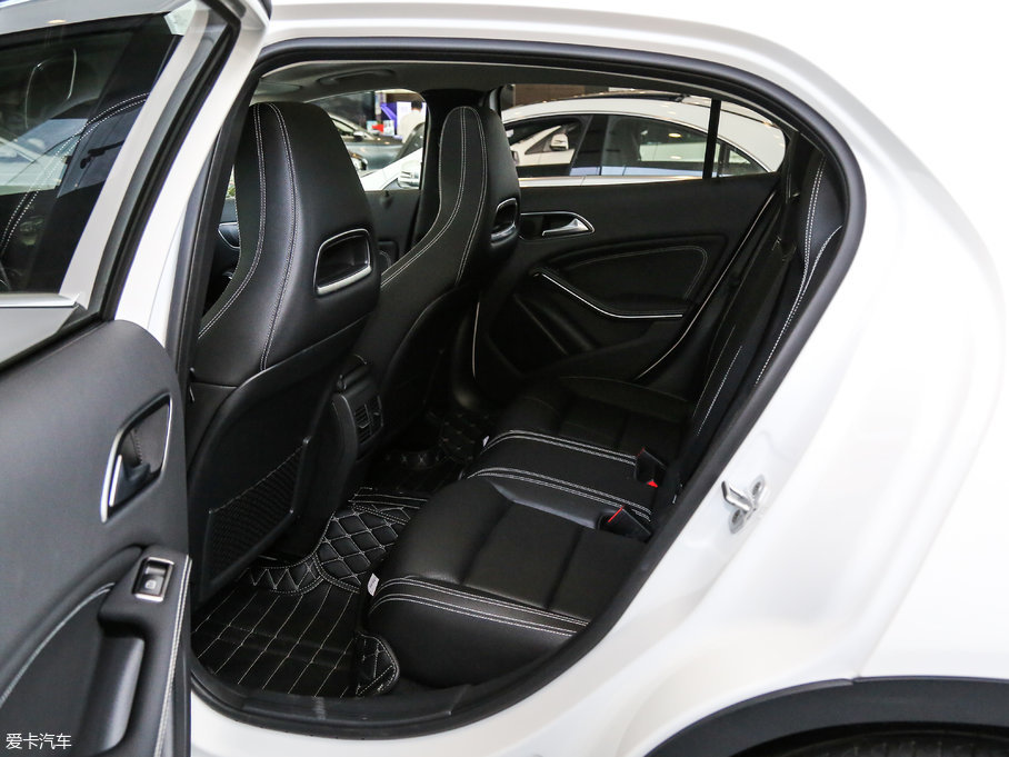 2017YGLA GLA 200 r