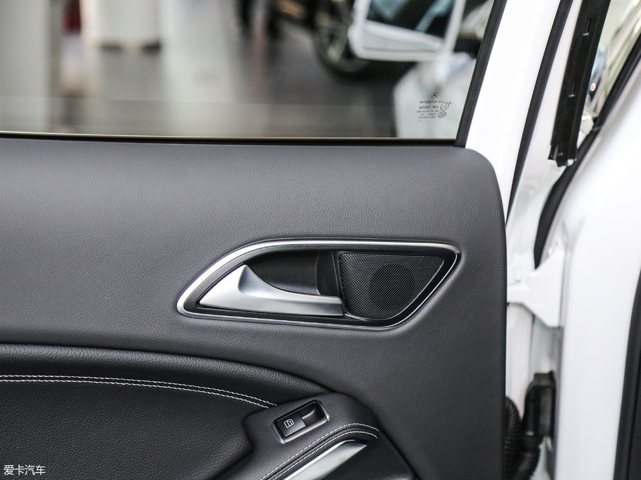 2017YGLA GLA 200 r