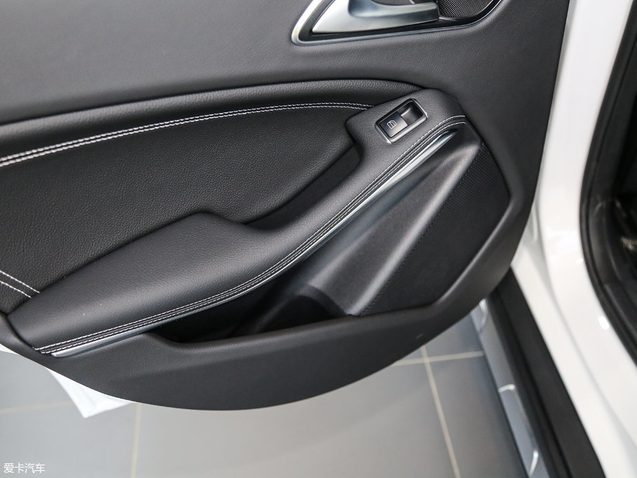 2017YGLA GLA 200 r