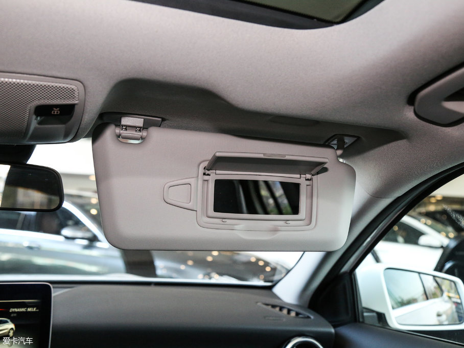 2017YGLA GLA 200 r