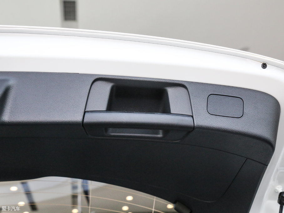 2017YGLA GLA 200 r