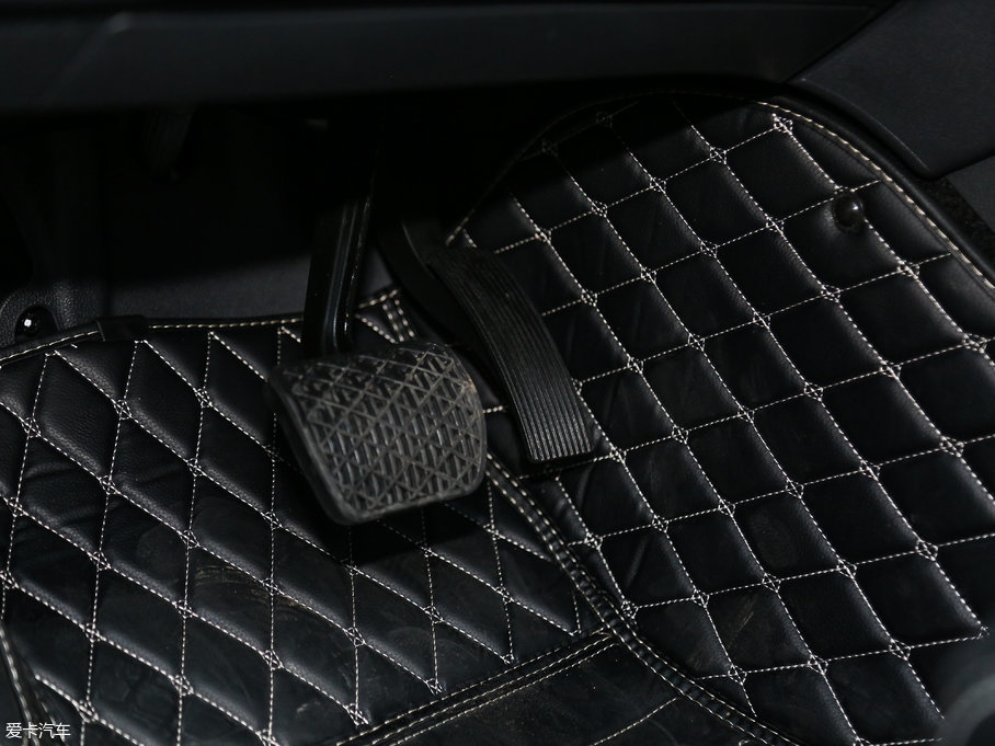 2017YGLA GLA 200 r