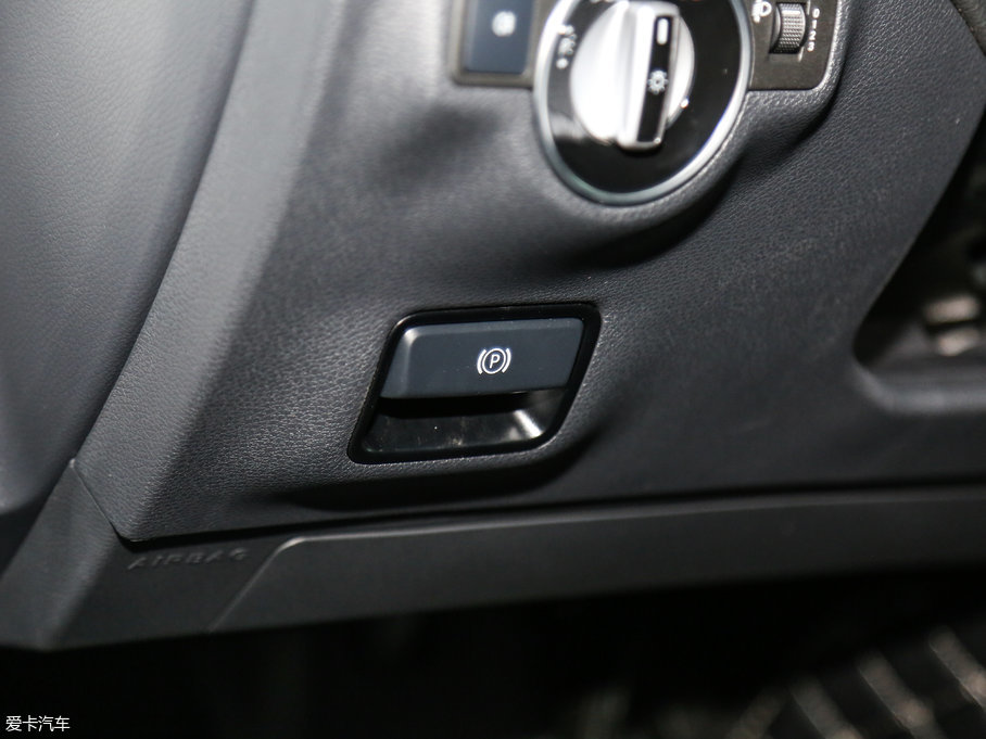 2017YGLA GLA 200 r