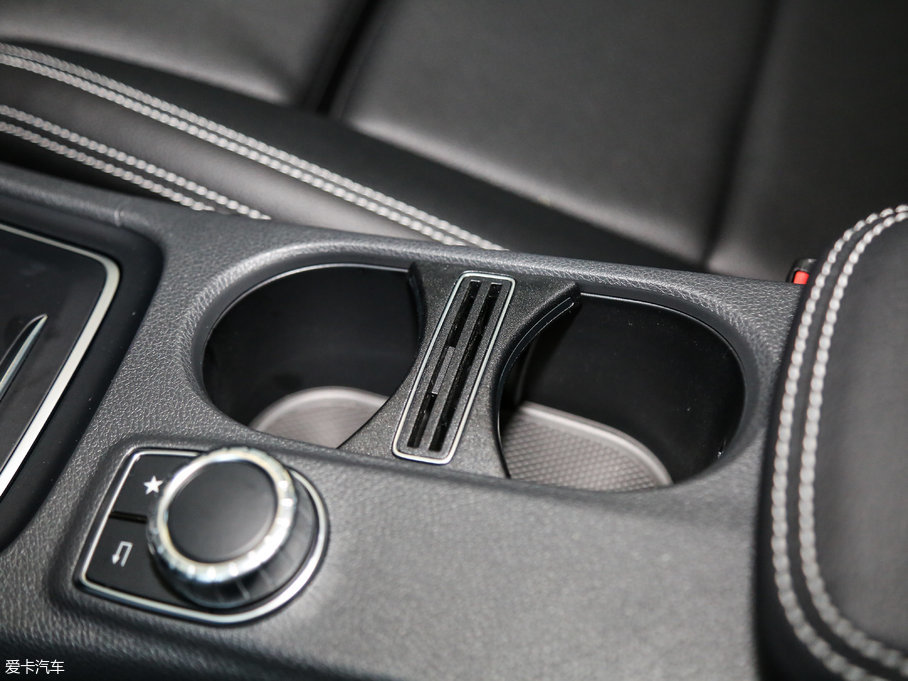 2017YGLA GLA 200 r(sh)