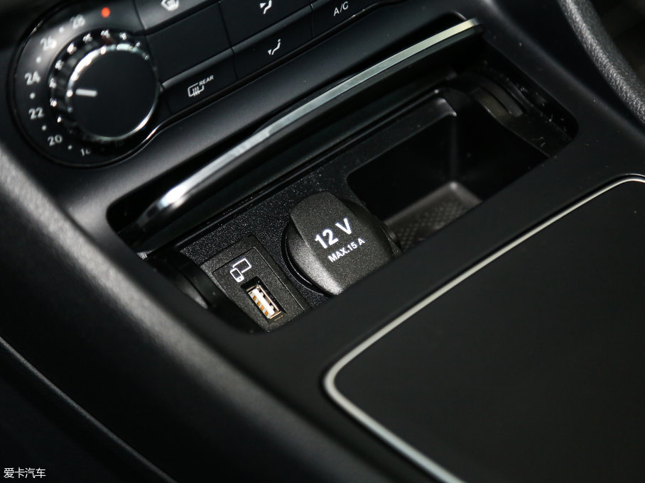 2017YGLA GLA 200 r