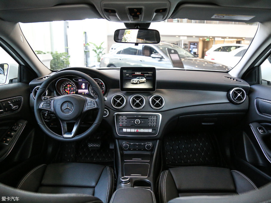 2017YGLA GLA 200 r