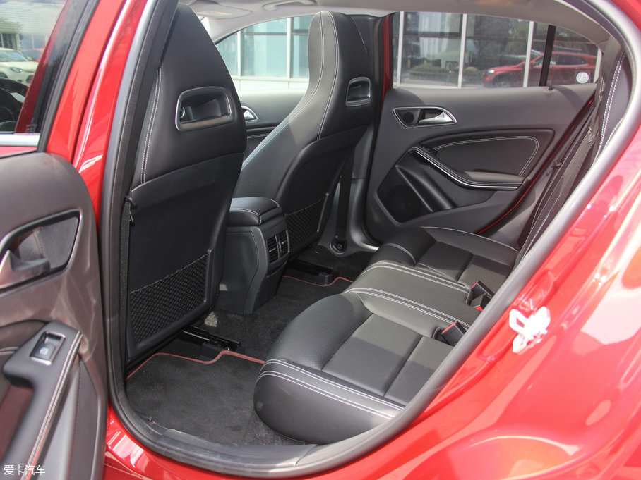 2017YGLA GLA 200 Ӹ