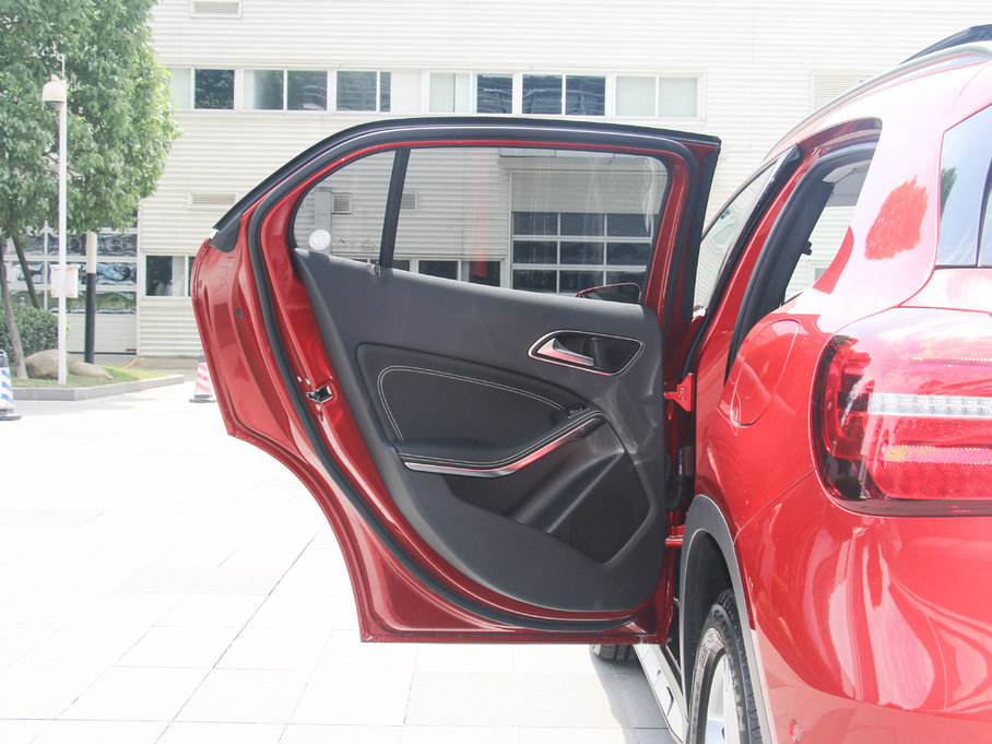 2017YGLA GLA 200 Ӹ