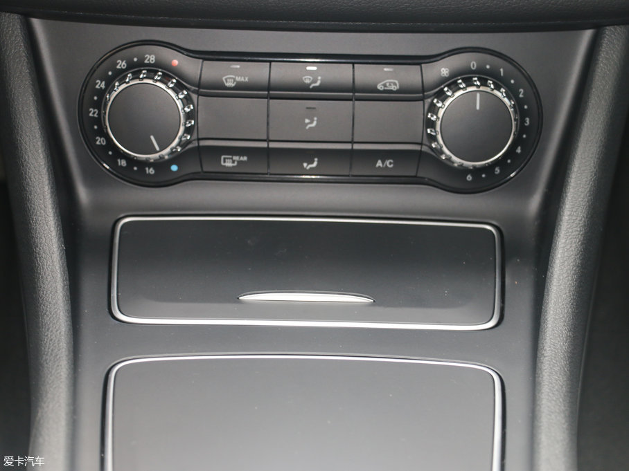 2017YGLA GLA 200 Ӹ