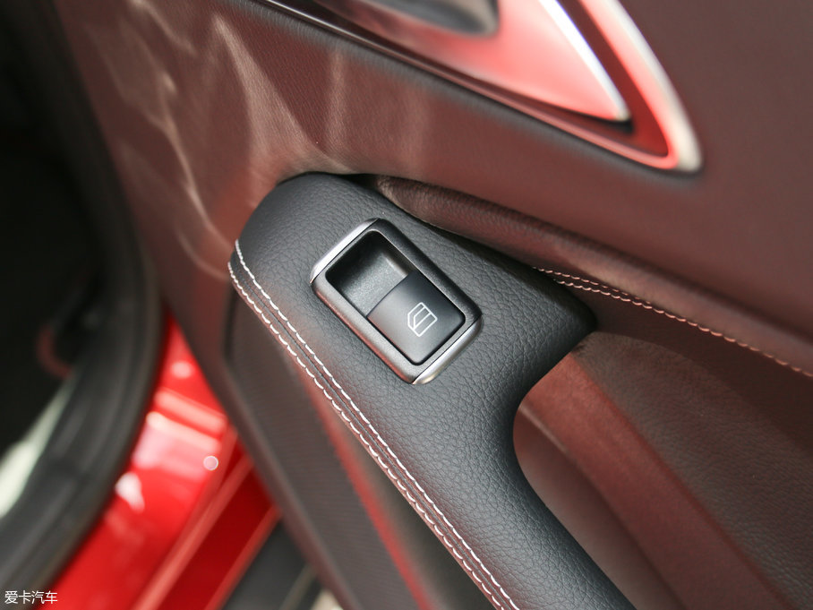 2017YGLA GLA 200 Ӹ