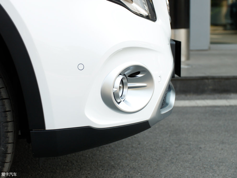 2017YGLA GLA 220 4MATIC r