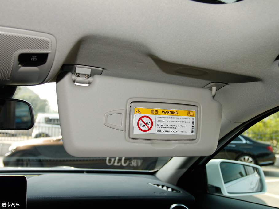 2017YGLA GLA 220 4MATIC r(sh)