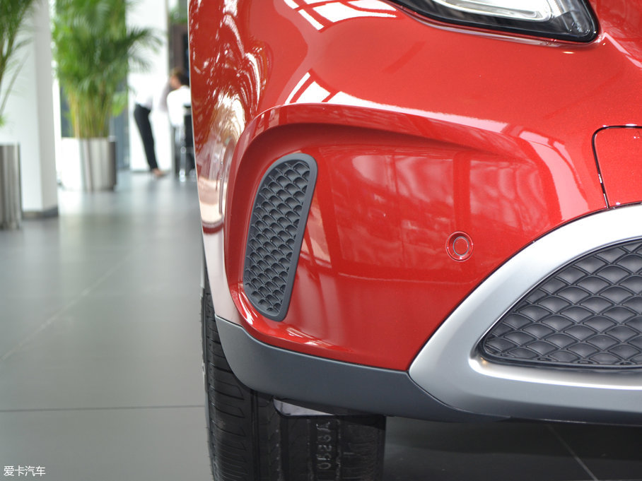 2017YGLA GLA 200 r