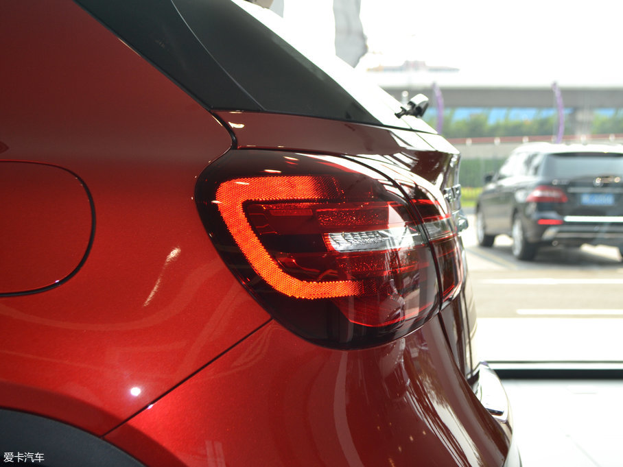 2017YGLA GLA 200 r