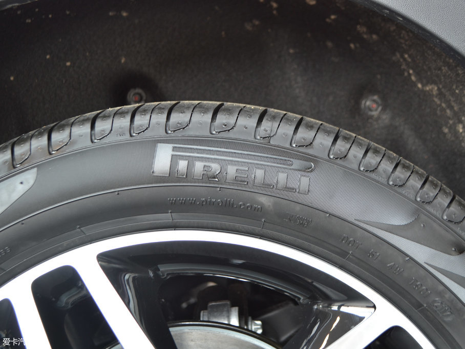 2017YGLA GLA 200 r(sh)