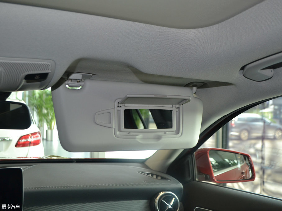 2017YGLA GLA 200 r(sh)