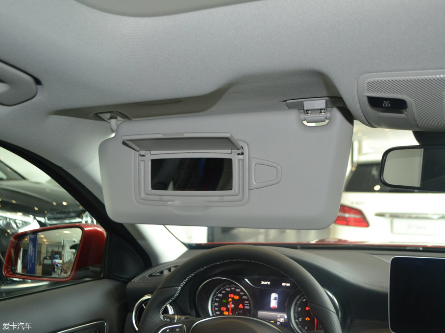 2017YGLA GLA 200 r