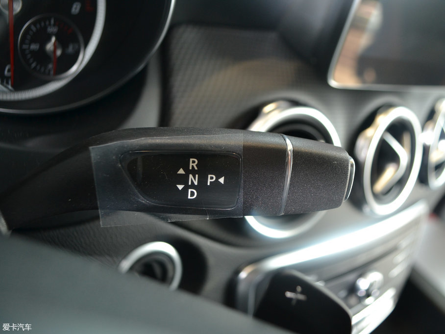 2017YGLA GLA 200 r