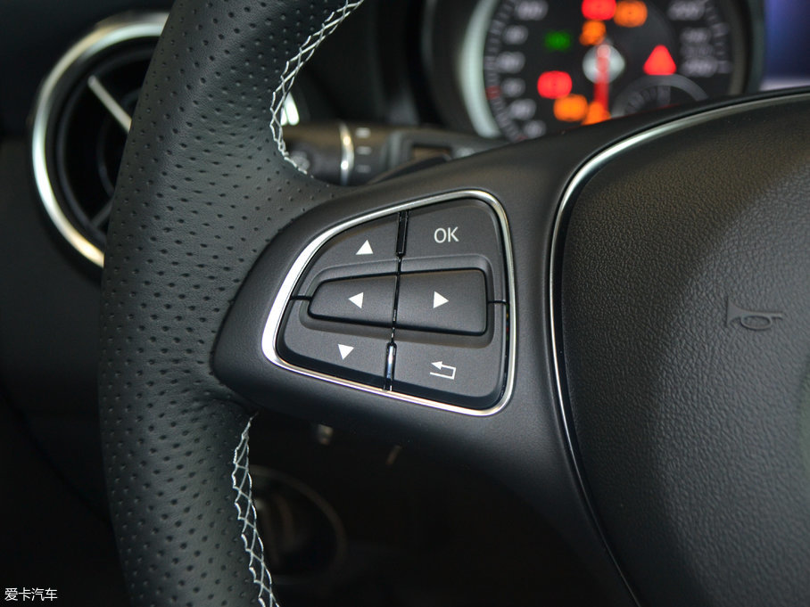 2017YGLA GLA 200 r