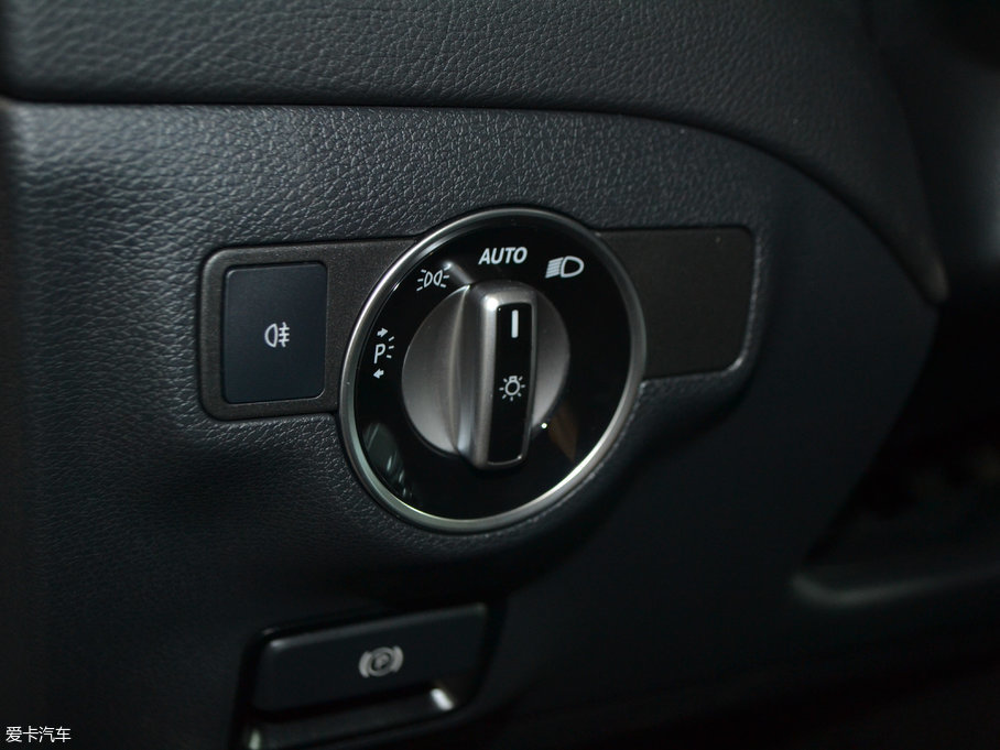 2017YGLA GLA 200 r