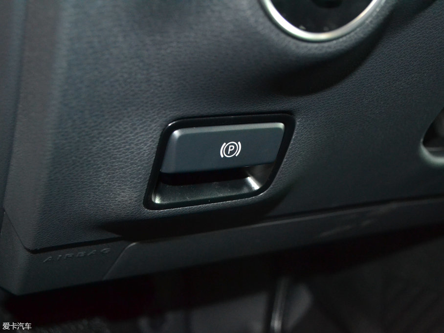 2017YGLA GLA 200 r