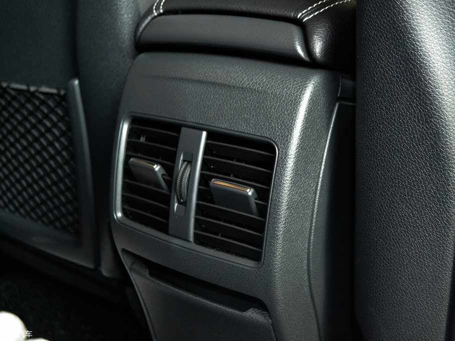 2017YGLA GLA 200 r