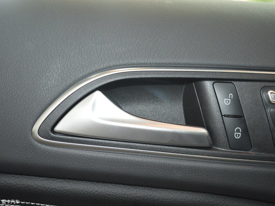 2017YGLA GLA 200 Ӹ