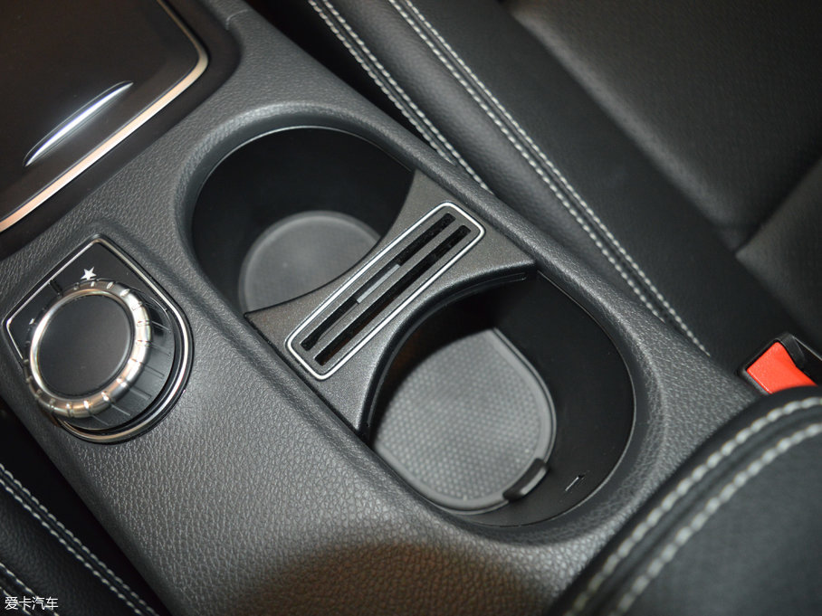 2017YGLA GLA 200 Ӹ