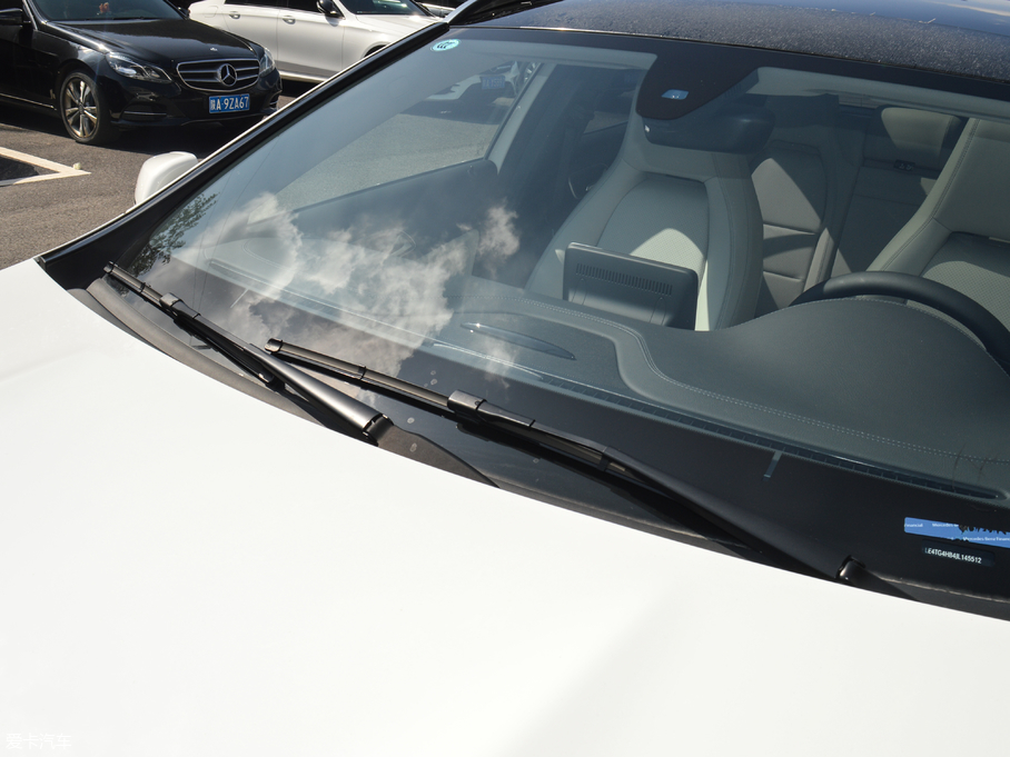 2017YGLA GLA 220 4MATIC A