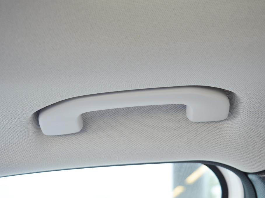 2017YGLA GLA 220 4MATIC A