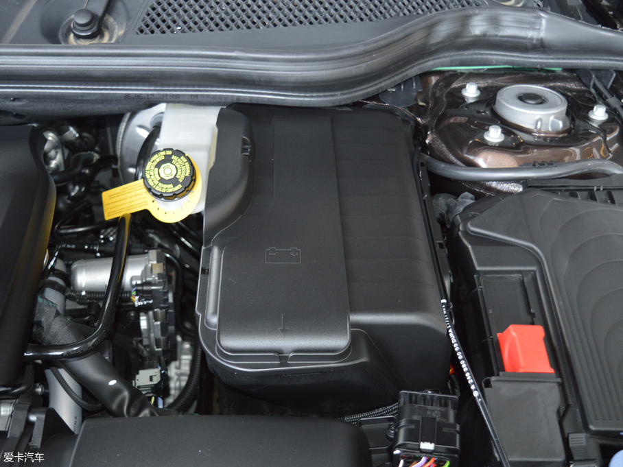 2017YGLA GLA 220 4MATIC r