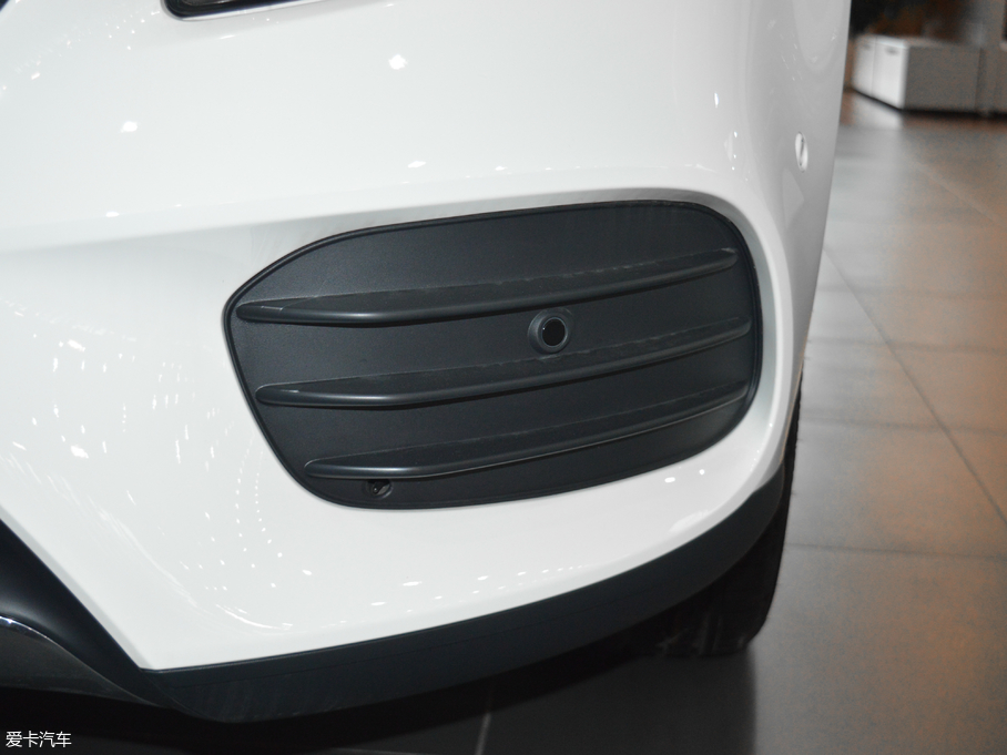 2017YGLA GLA 260 4MATIC \