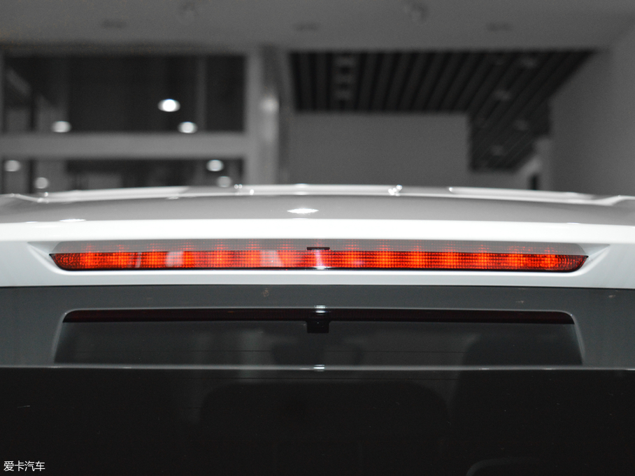 2017YGLA GLA 260 4MATIC \