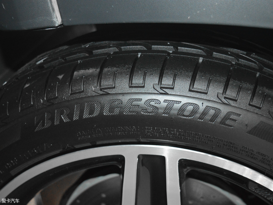 2017YGLA GLA 260 4MATIC \