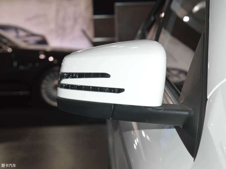 2017YGLA GLA 260 4MATIC \