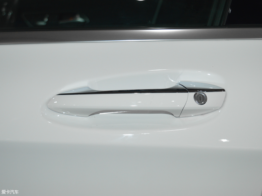 2017YGLA GLA 260 4MATIC \