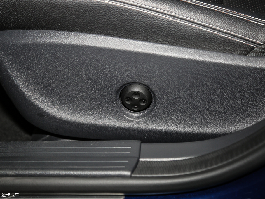 2017YGLA GLA 200 r