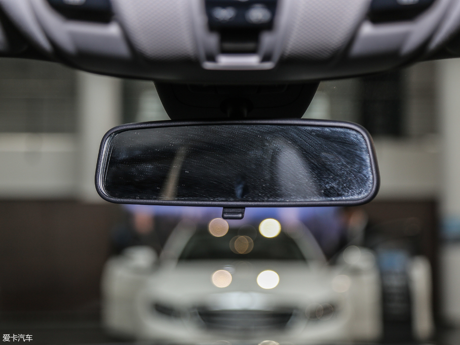 2017YGLA GLA 200 r